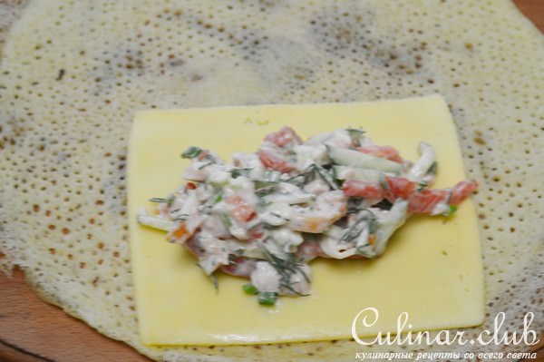 Блины с бальзамическим соусом.
