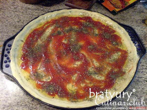 Pizza con funghi quasi margaret