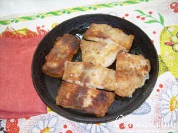 Пангасиус с помидорами и сыром