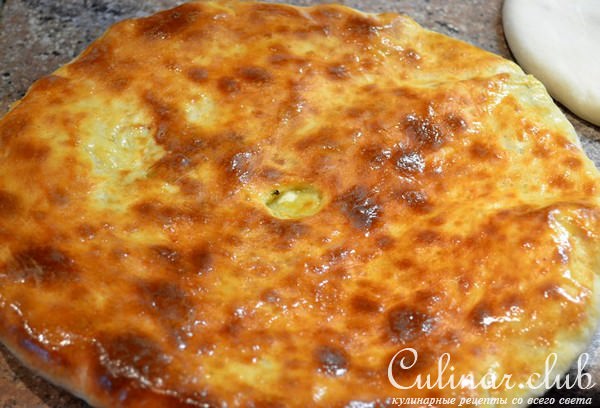 Осетинские пироги «Картофджын» – пирог с картошкой .