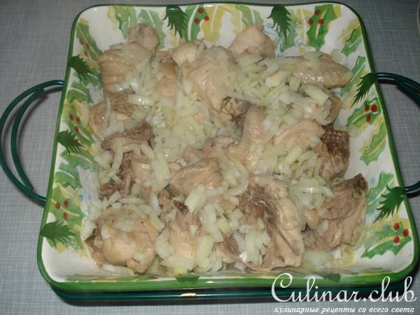 Курица под грибной шапкой