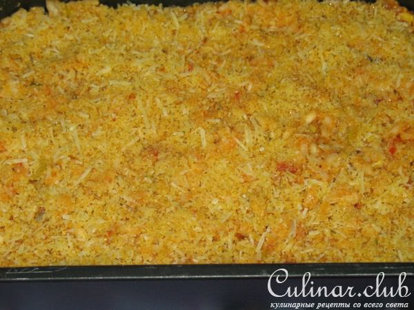 Средиземноморская запеканка из риса с баклажанами.