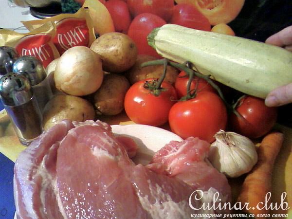 Мясная запеканка с овощами