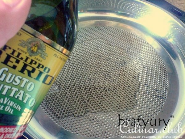 Паста со шупальцами кальмаров