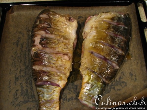 запеченный карп под хрустящей корочкой