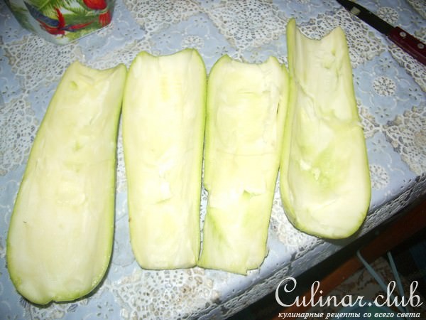 Кабачковые караблики на пару и в духовке с мясом от индюшачей шеи