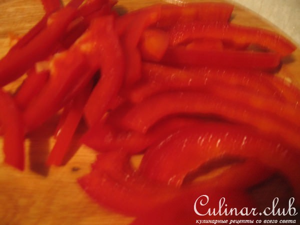 Семга запеченая с овощами и яблоком