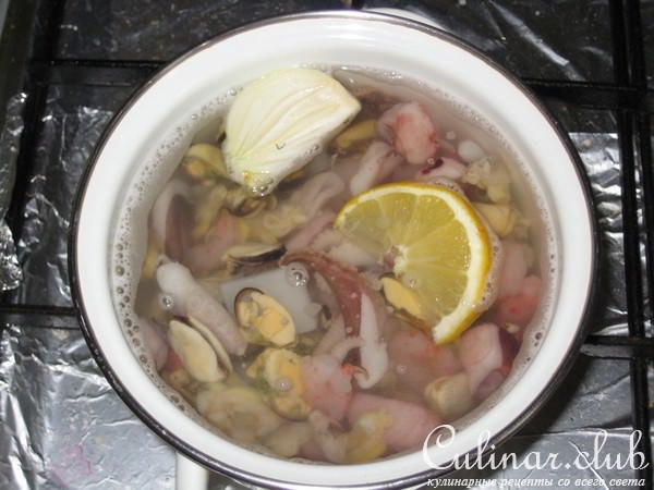 Паэлья с морепродуктами