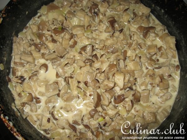 Свинной(говяжий) рулет с куриной грудкой и грибами