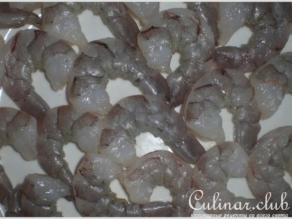 Грилованые медовые шримпсы с вкусным и простым салатом.