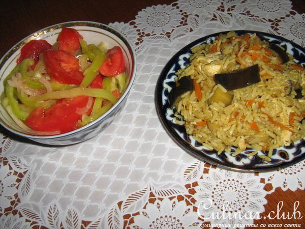 "Плов" с баклажанами и куриной грудкой.