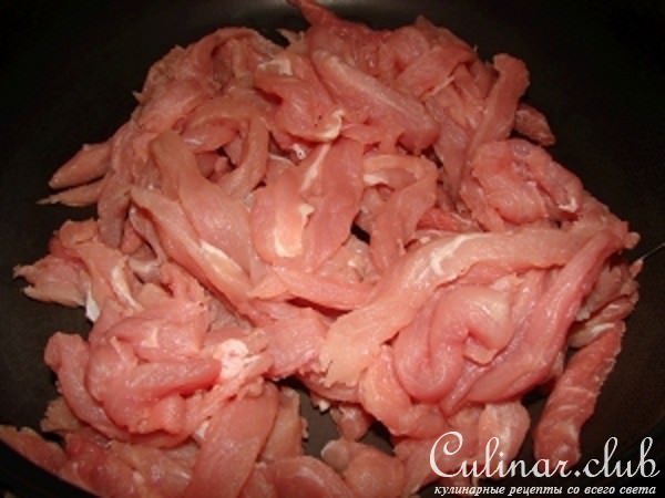 Лапша с мясом в йогурте
