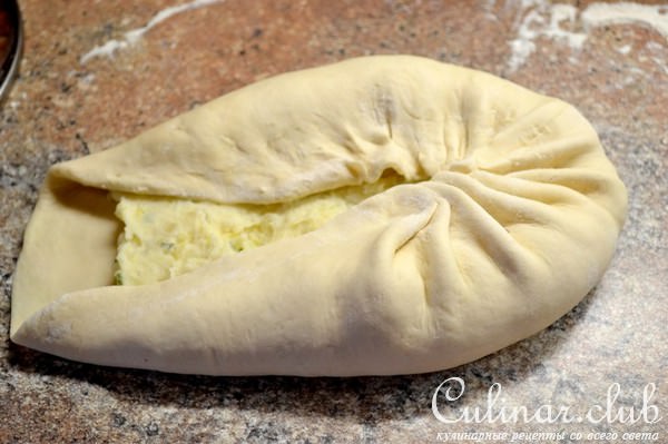 Осетинские пироги «Картофджын» – пирог с картошкой .