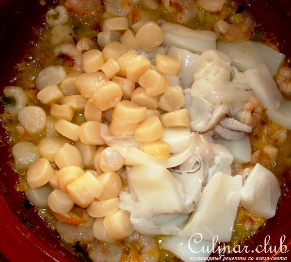 рис с морскими гребешками и каракатицей...