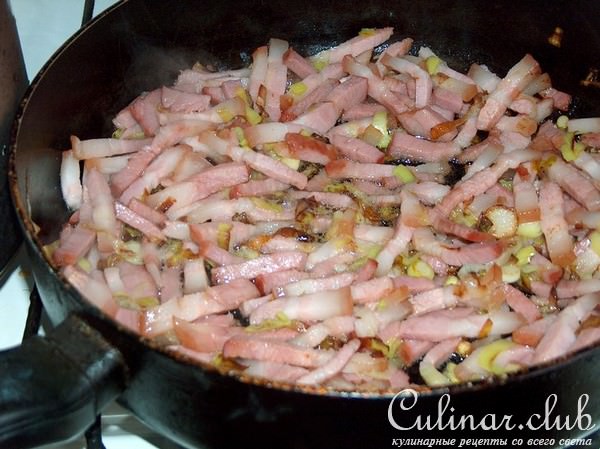 Пенне с брокколи под соусом из порея