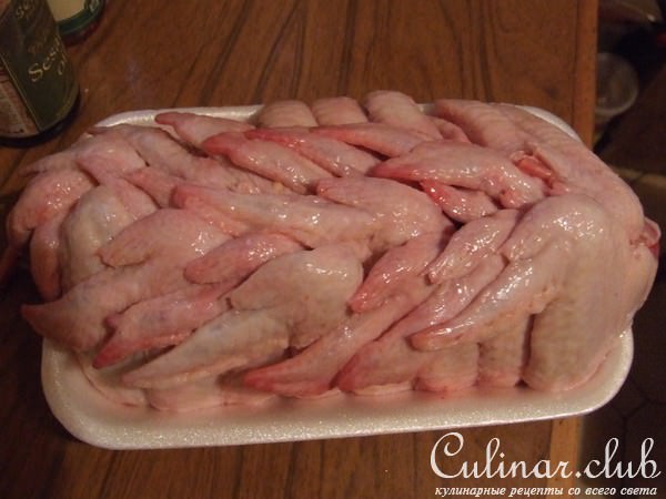 куриные крылышки и голени