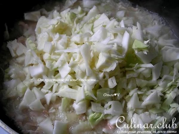Кальмары, тушеные с капустой в белом вине