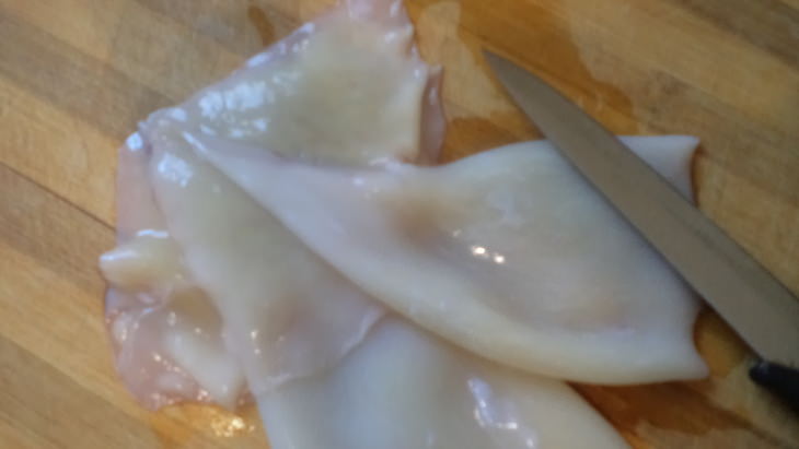 А сегодня на горячее- морепродукты с сельдереем!