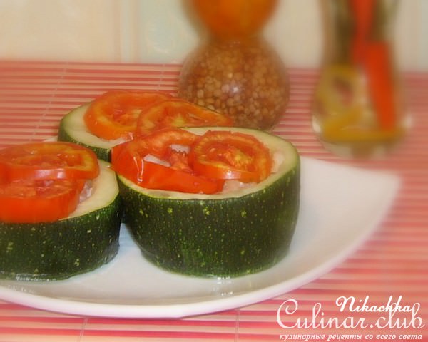 Кабачки фаршированные кальмарами