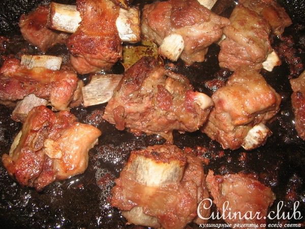 Свиные ребрышки запеченные в шашлычном маринаде.