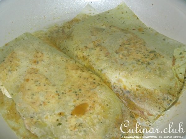 Куриное филе с пряным пюре из запеченой хурмы с чесноком
