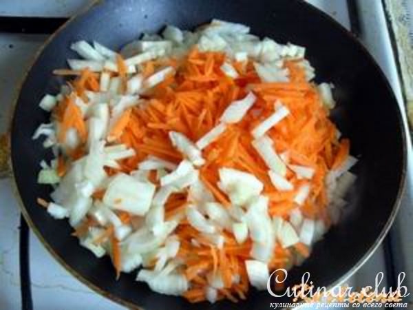 Свинина в пиве с овощами и ананасом