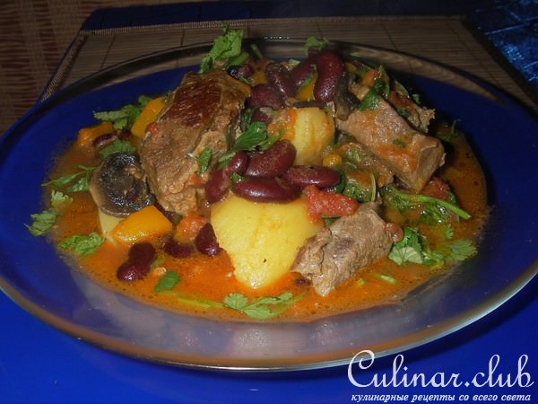 Рагу из баранины с фасолью и овощами