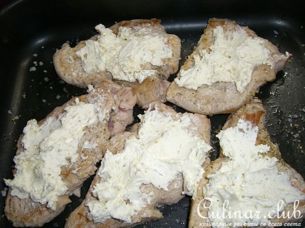 Свинина из духовки, даже Кошка уплетала за обе щечки))))