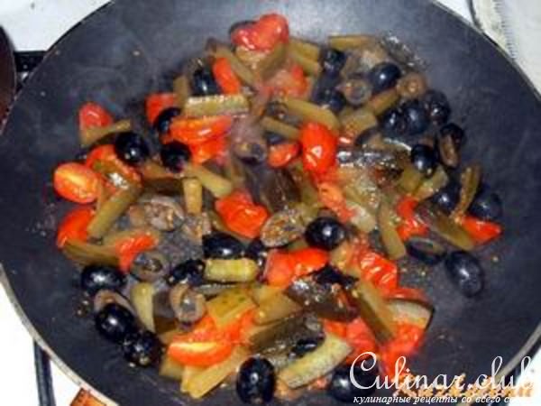 Свинина в пиве с овощами и ананасом