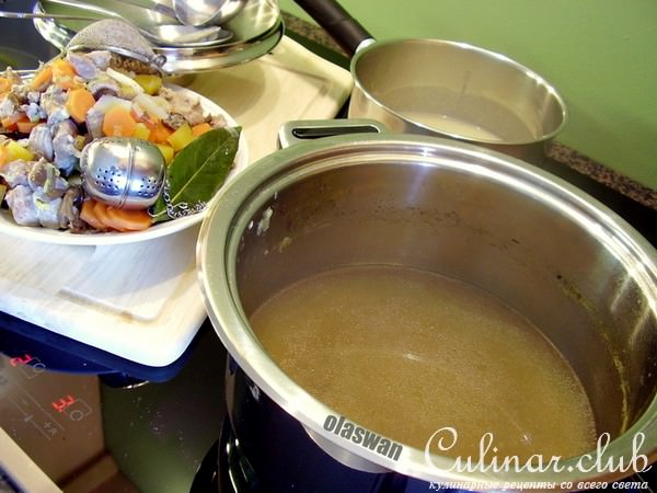 Мясо ягненка под белым соусом