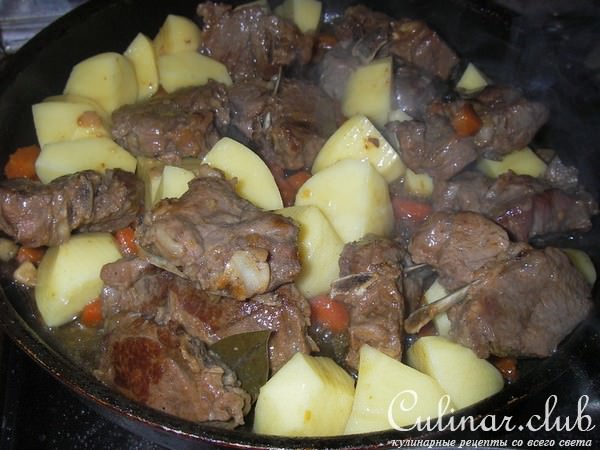 Рагу из баранины с фасолью и овощами
