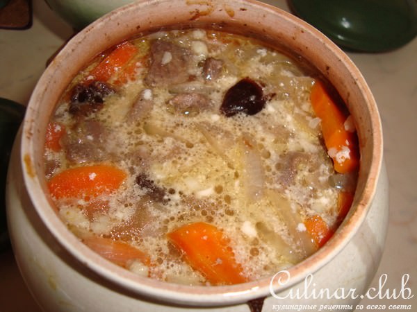 МЯСО С ЧЕРНОСЛИВОМ В ГОРШОЧКЕ