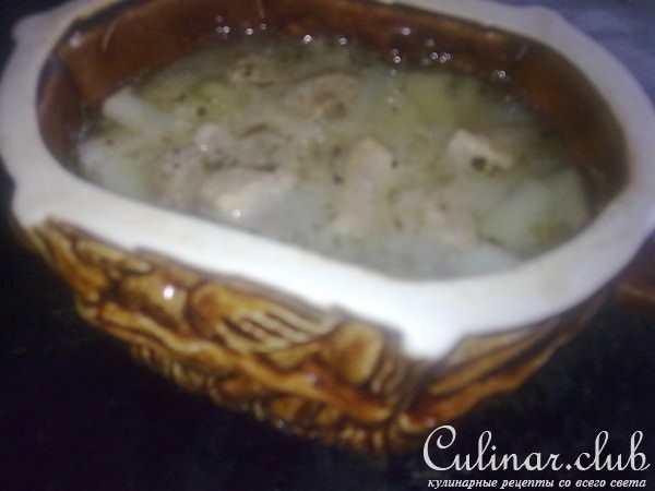 Мясо в горшочках