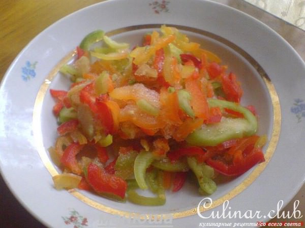 Гуляш с овощами