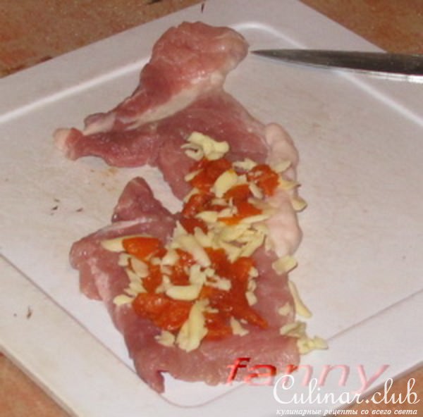 Мясные рулетики с начинкой двух видов