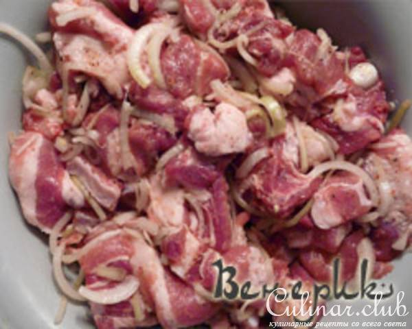 шашлык с настоящим дымком из девятого этажа, ну очень вкусный.