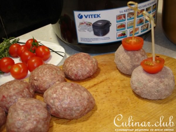 Тефтели запеченные с помидорками Черри Тест-драйв VITEK