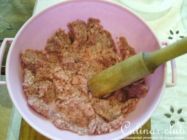 Фрикадельки в луковом соусе