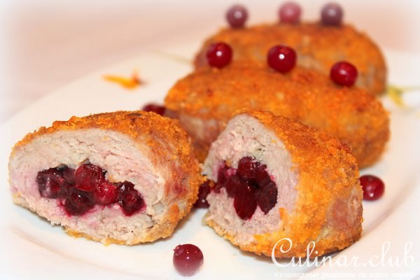 Мясные зразы с клюквой