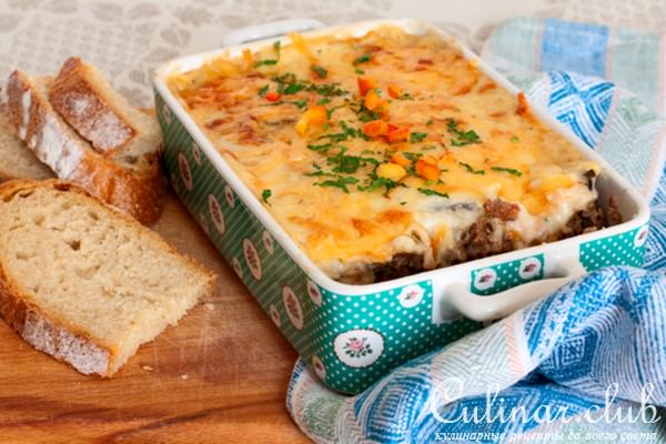 Мусака с говядиной, баклажанами и классическим соусом "Бешамель"