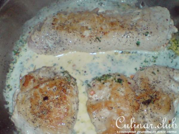 Кармашки из индейки,заполненные грибами