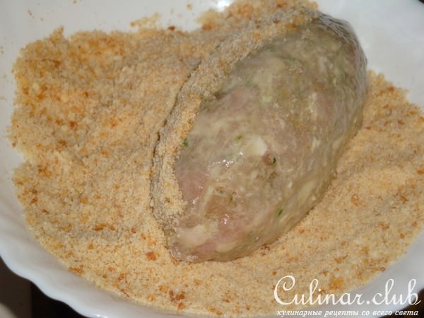 Куриные котлеты со сливочно-ореховой начинкой