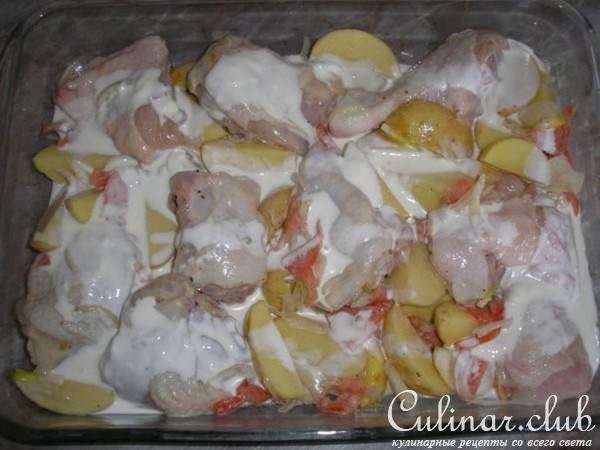 Курочка в сливочно-горчичной заливке с картофелем.
