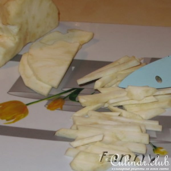 Запеканка из корневого сельдерея с курицей