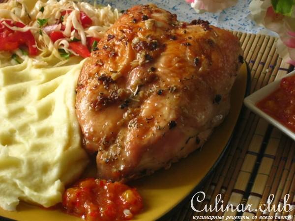 Куриные грудки, запеченные с розмарином и чесноком