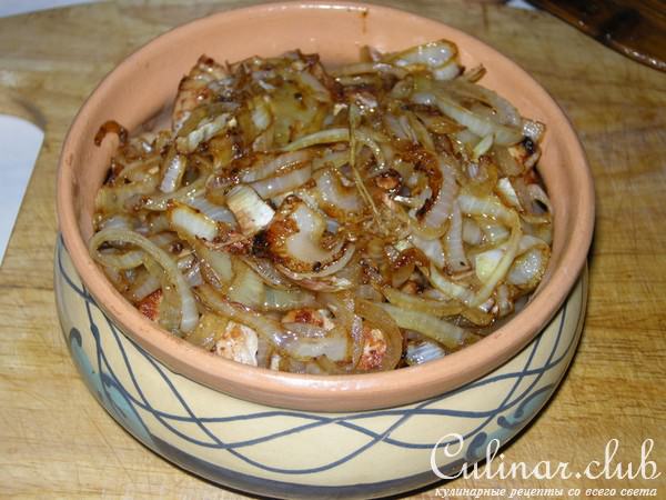 Нежнейшее куриное филе в горшочке.