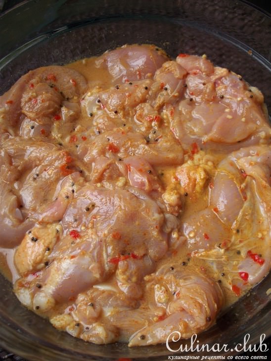 Куриные грудки с ананасами.