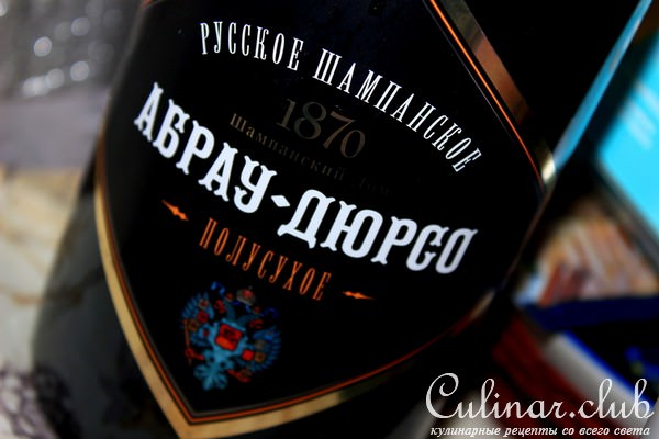 Кляр из шампанского и тиляпия жаренная в нем.