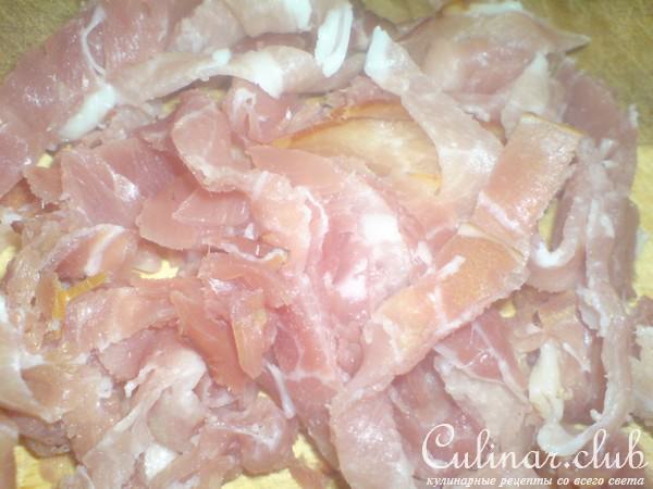 Форель речная,фаршированная крабиками,крутонами и помидорками-черри