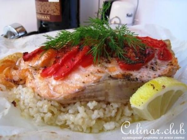 Лодочки из семги с помидорами.